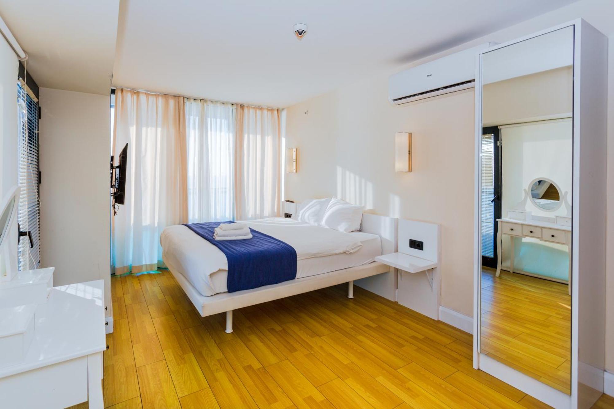 Best Location Apartments In Batumi Exterior foto